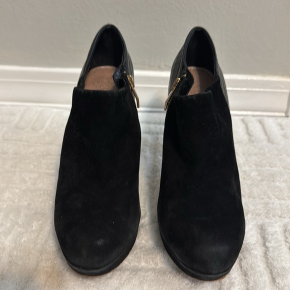 Vince Camuto Elvin Suede Platform Bootie With Crocodile Leather Heel - Picture 2 of 9